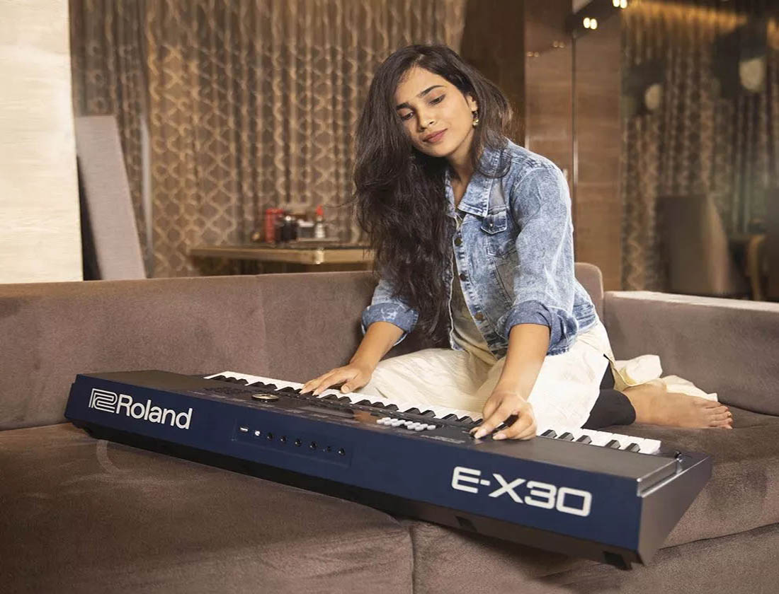 Free 'Bollywood Style' patch downloads for you Roland E-X30 Arranger Keyboard